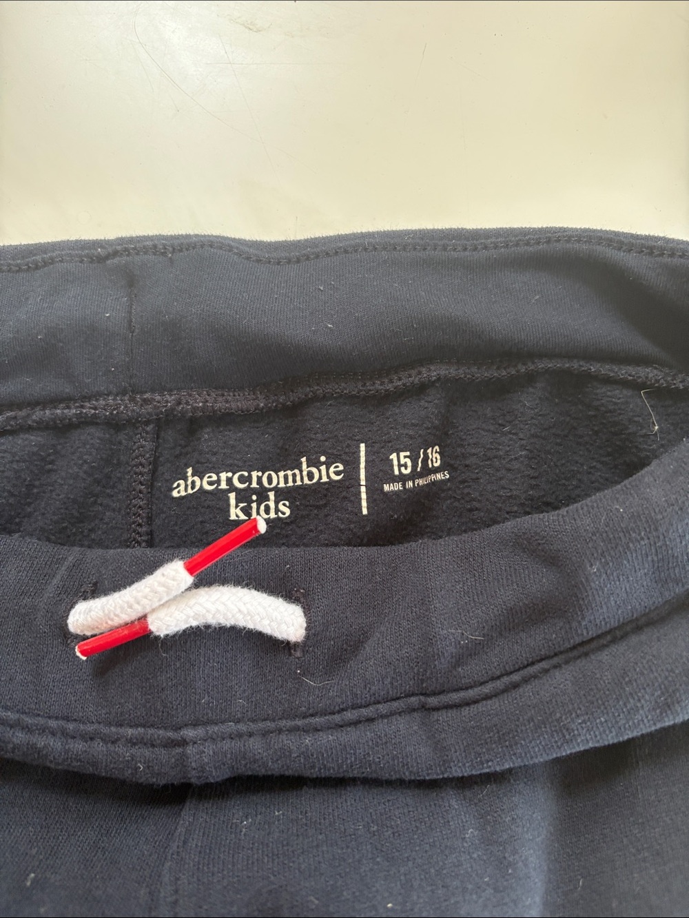 Abercrombie kids sweat pants - Picture 2 of 3